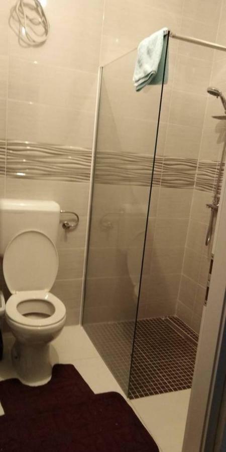 Holiday House Maretta - Apartment No 1 Lukovo Sugarje Exterior photo