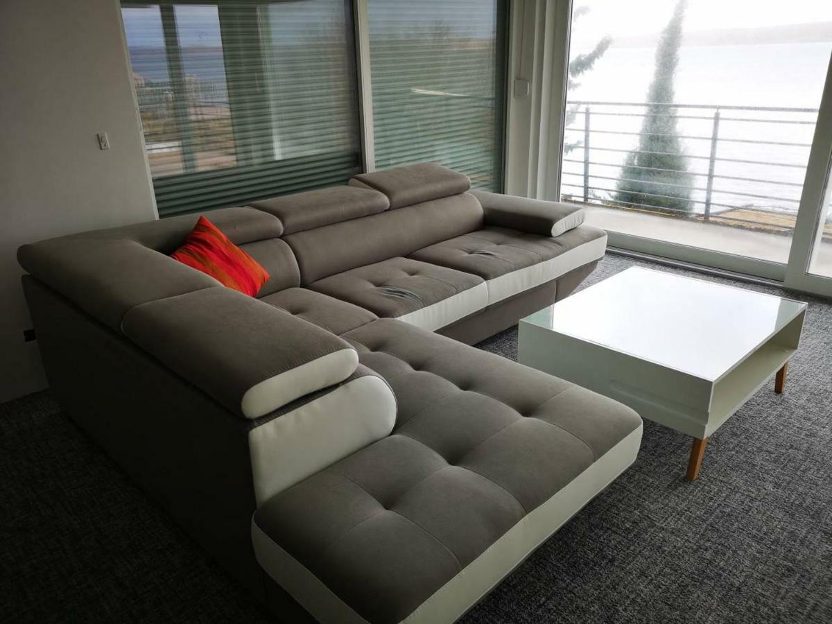 Holiday House Maretta - Apartment No 1 Lukovo Sugarje Exterior photo